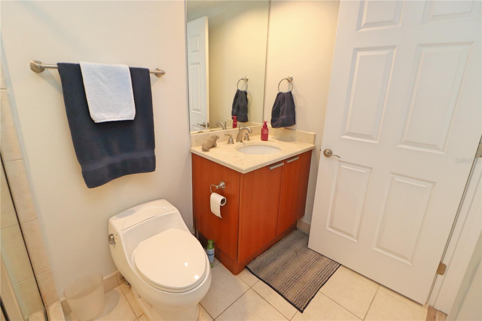 231 Riverside Dr #1106-1 Property Photo 32