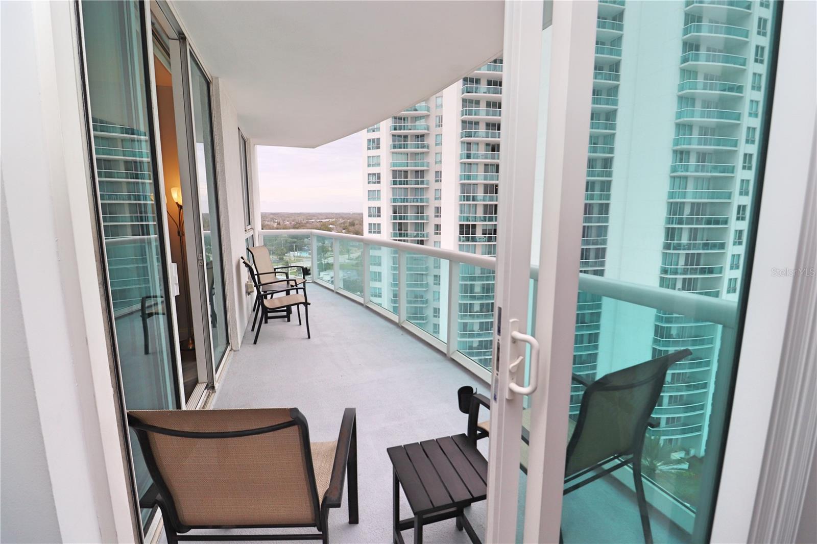 231 Riverside Dr #1106-1 Property Photo 37