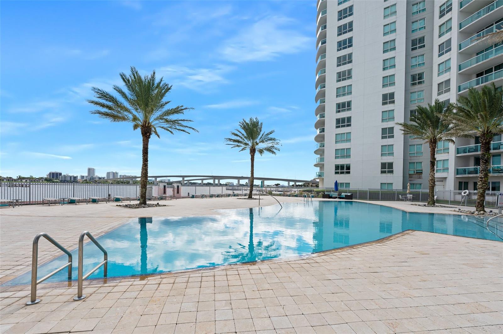 231 Riverside Dr #1106-1 Property Photo 42