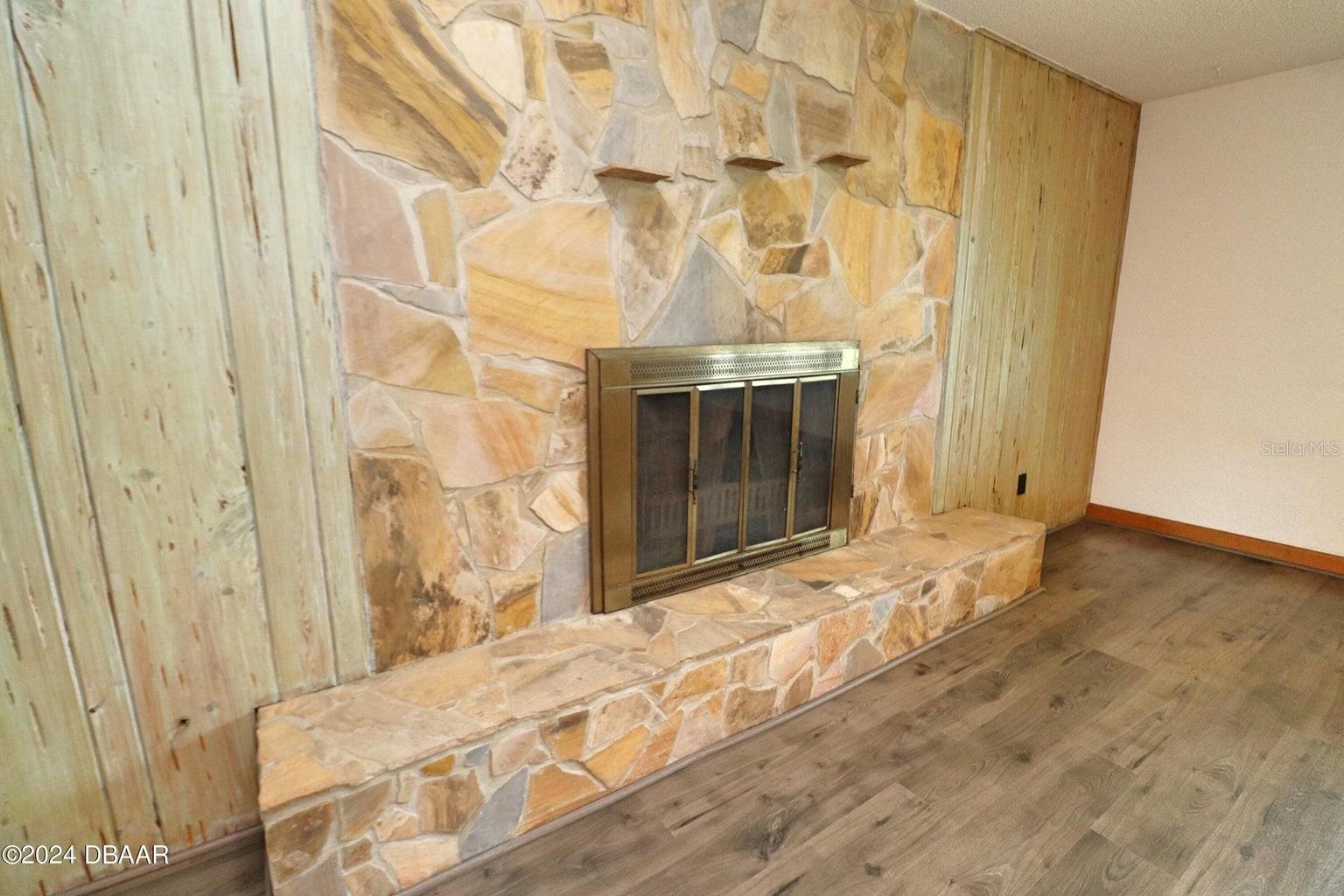 106 Banyan Dr Property Photo 6