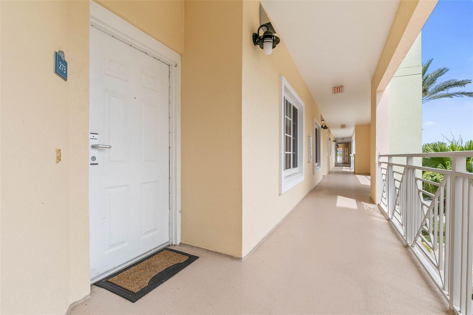 102 Yacht Harbor Dr #273 Property Photo 3