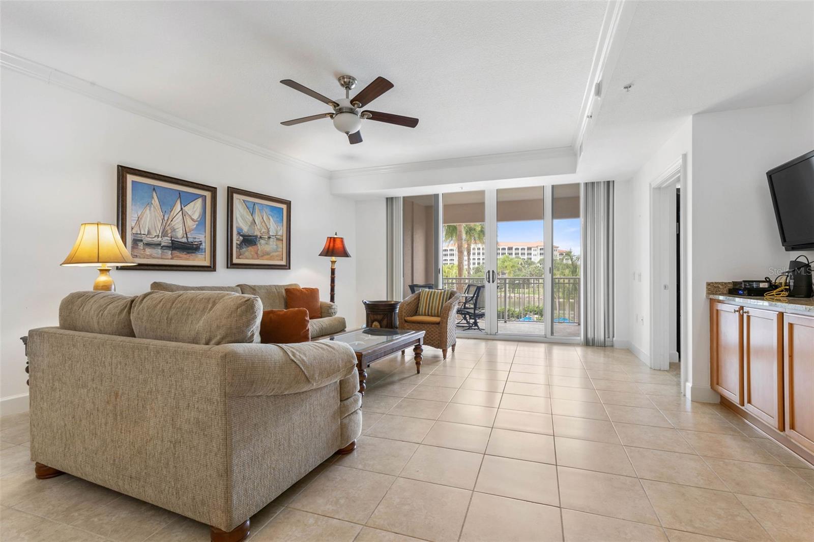 102 Yacht Harbor Dr #273 Property Photo 5