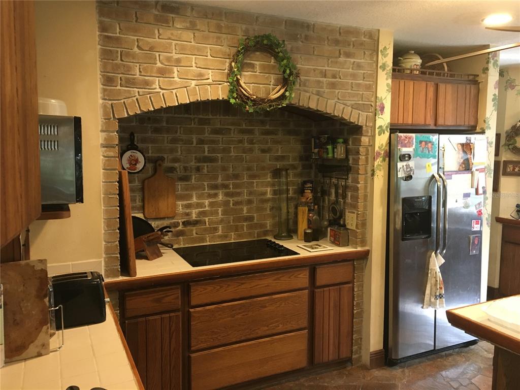 2436 Cr 416n Property Photo 9