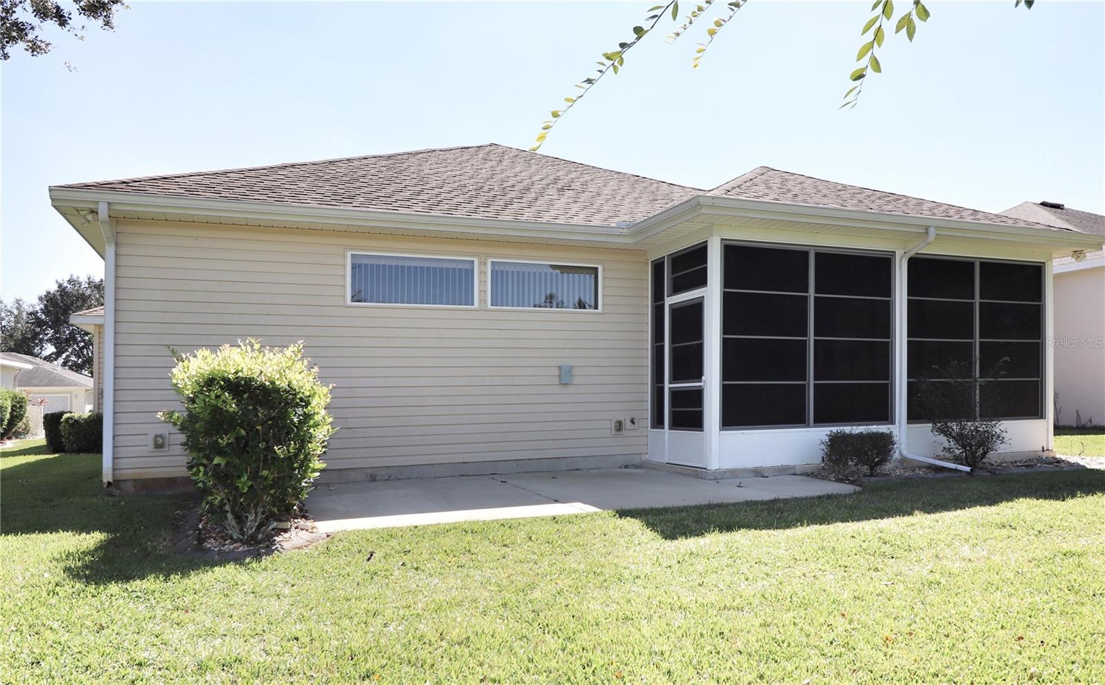 5433 Sir Churchill Dr Property Photo 22