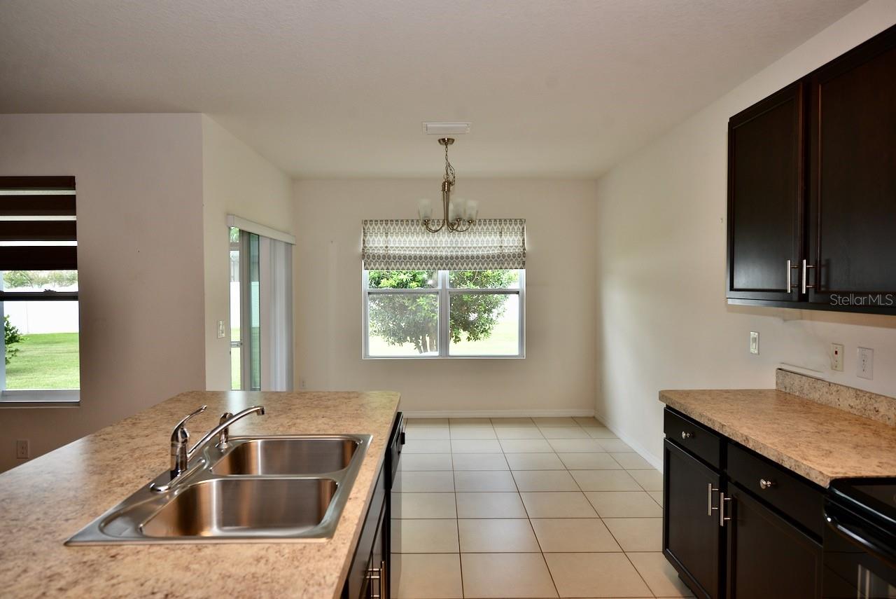 6704 Sw 64th Ct Property Photo 5