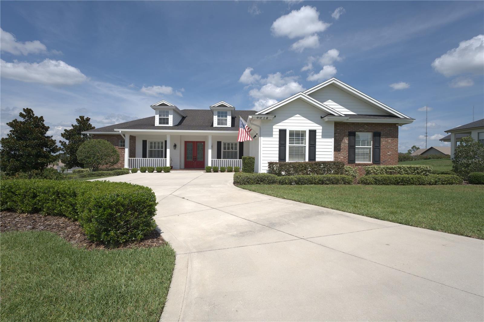 6514 Crews Lake Crest Loop Property Photo 1