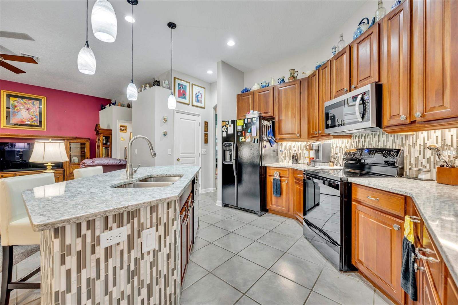 3914 Scarborough Ct Property Photo 15