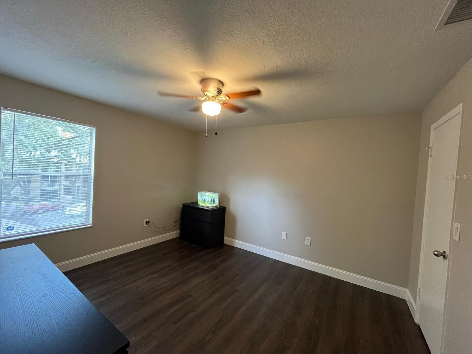 976 Leeward Pl #204 Property Photo 13