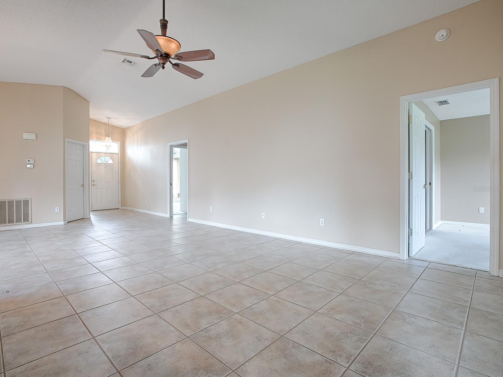 536 Grand Vista Trl Property Photo 11