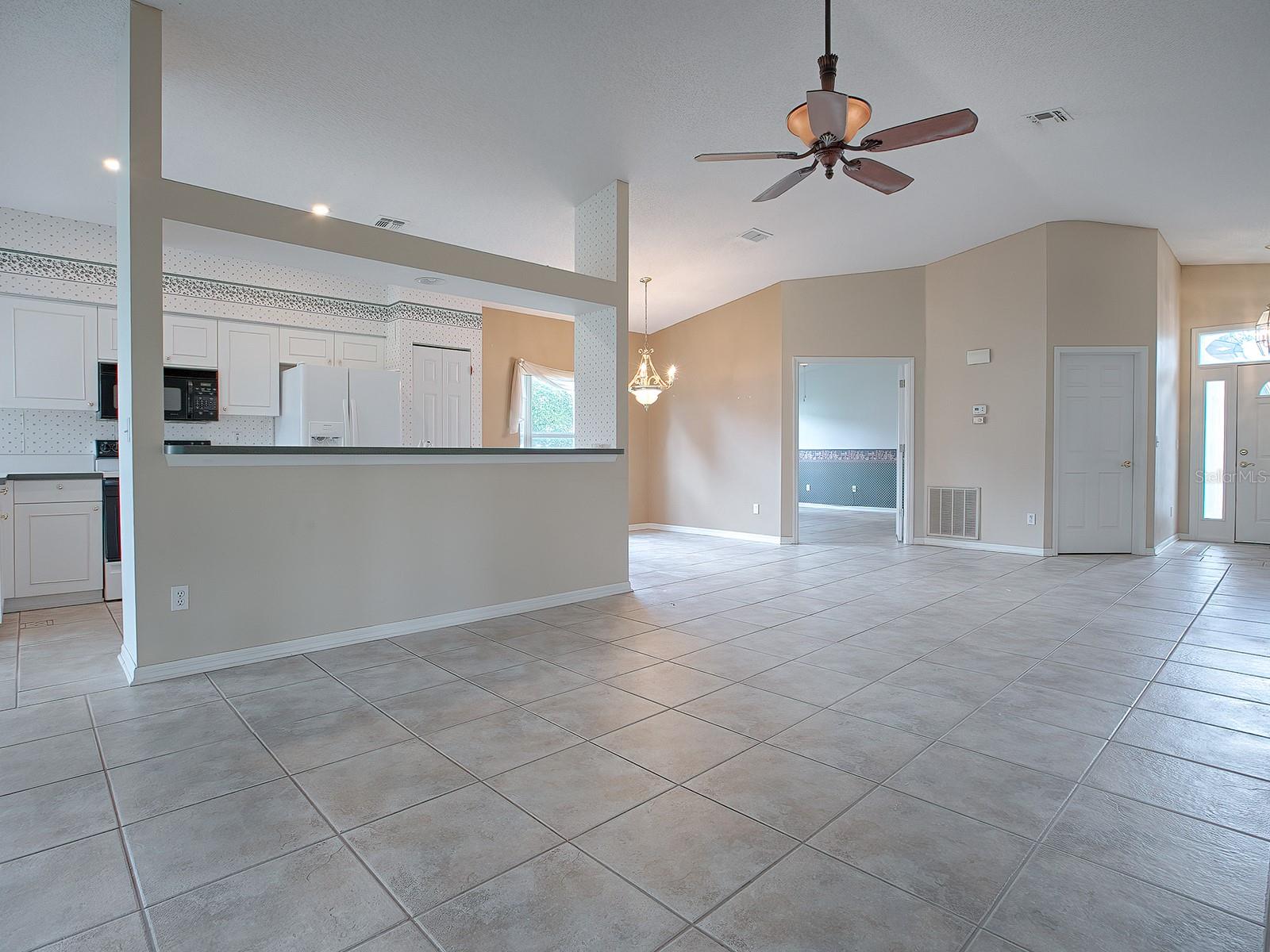 536 Grand Vista Trl Property Photo 12