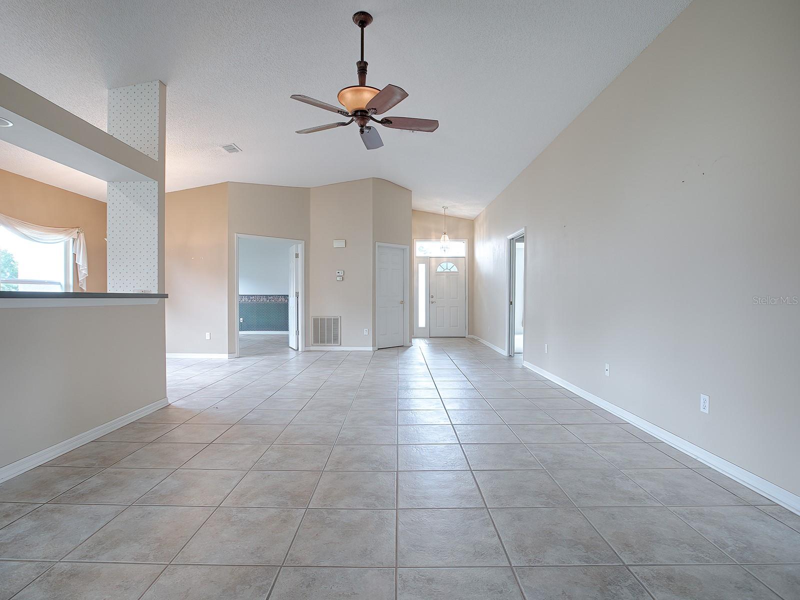 536 Grand Vista Trl Property Photo 14