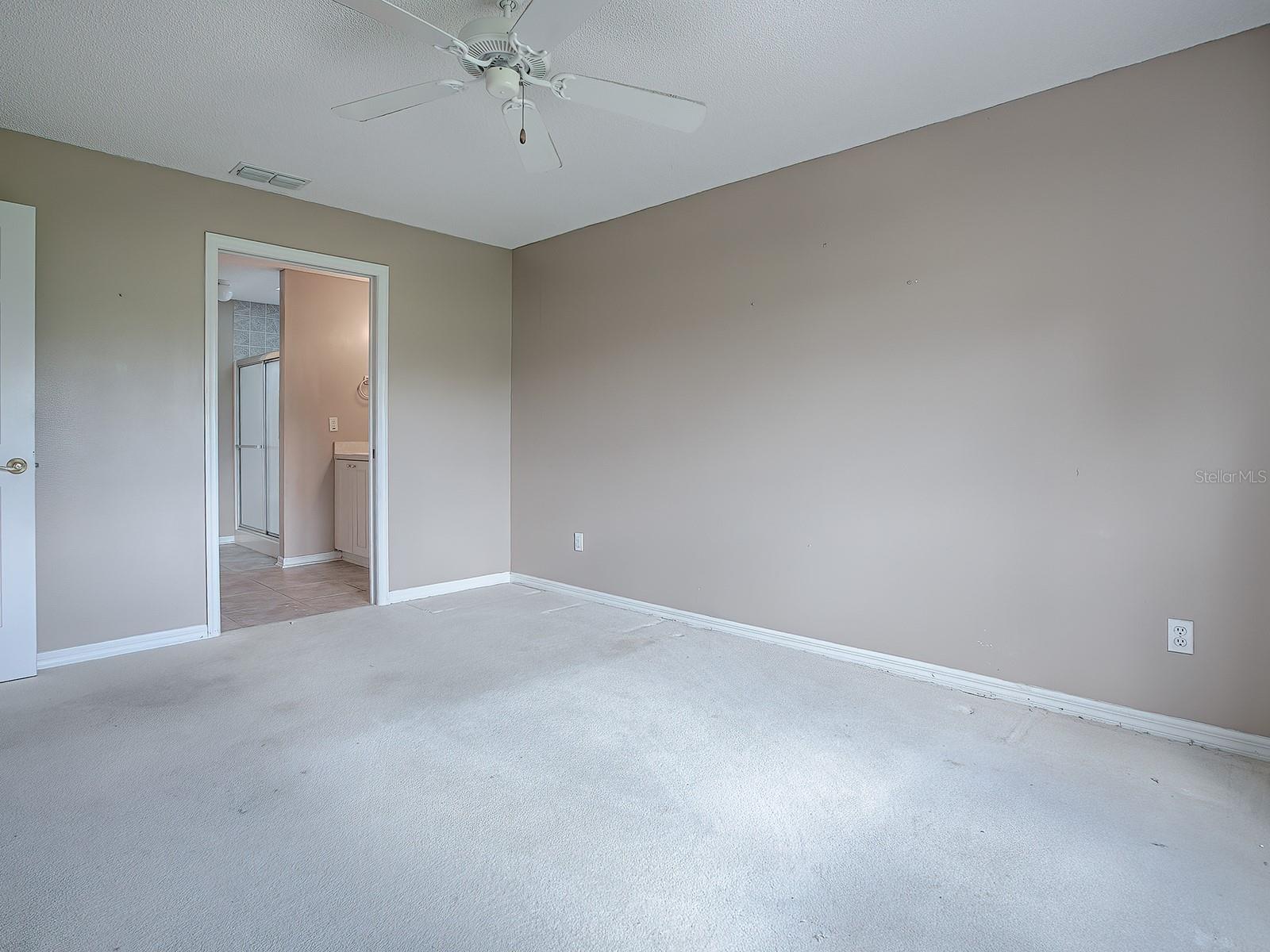 536 Grand Vista Trl Property Photo 28