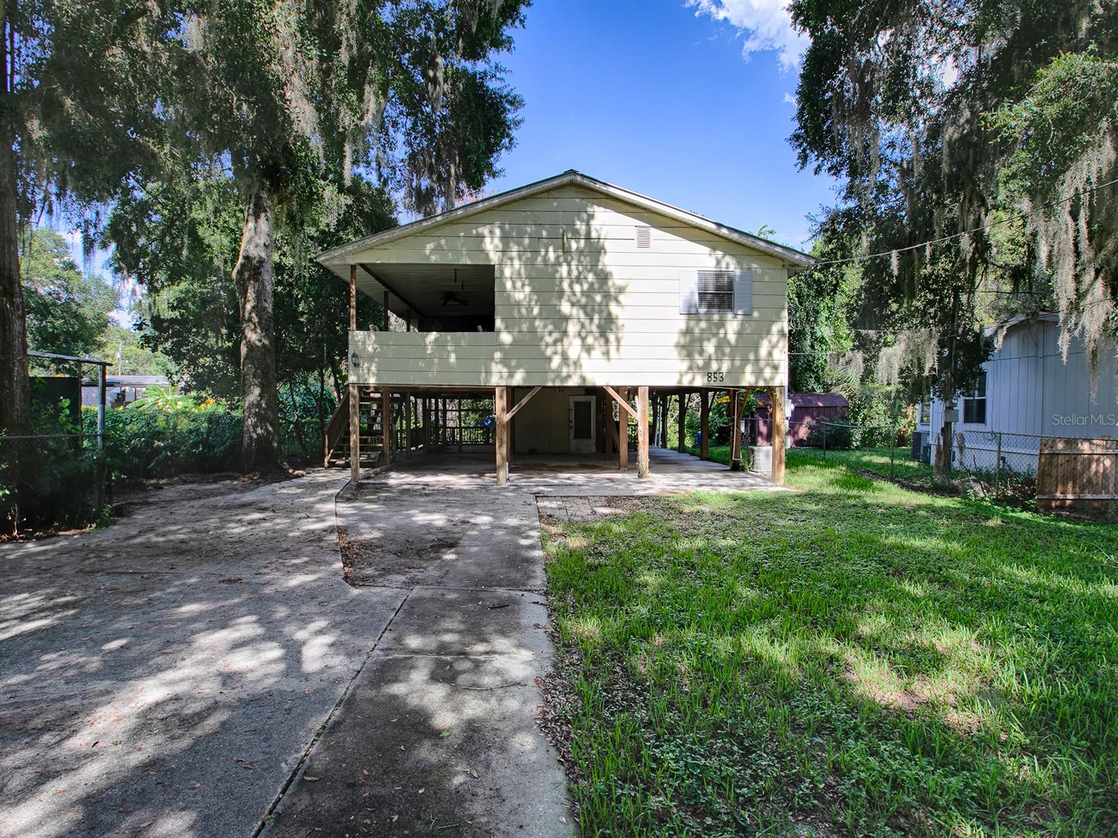 853 Cr 484 Property Photo 1