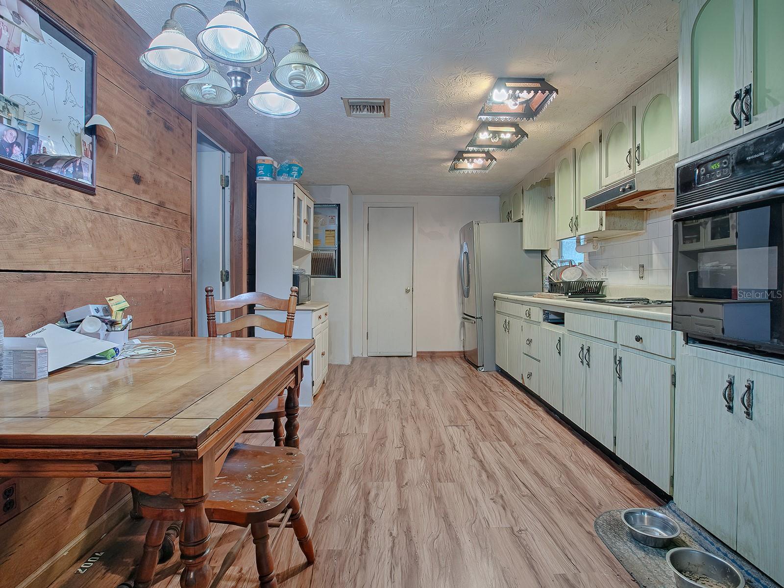 853 Cr 484 Property Photo 6