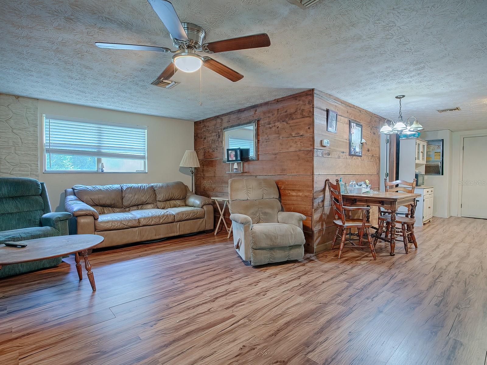 853 Cr 484 Property Photo 7