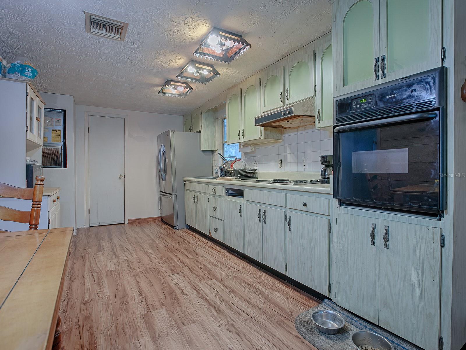 853 Cr 484 Property Photo 11
