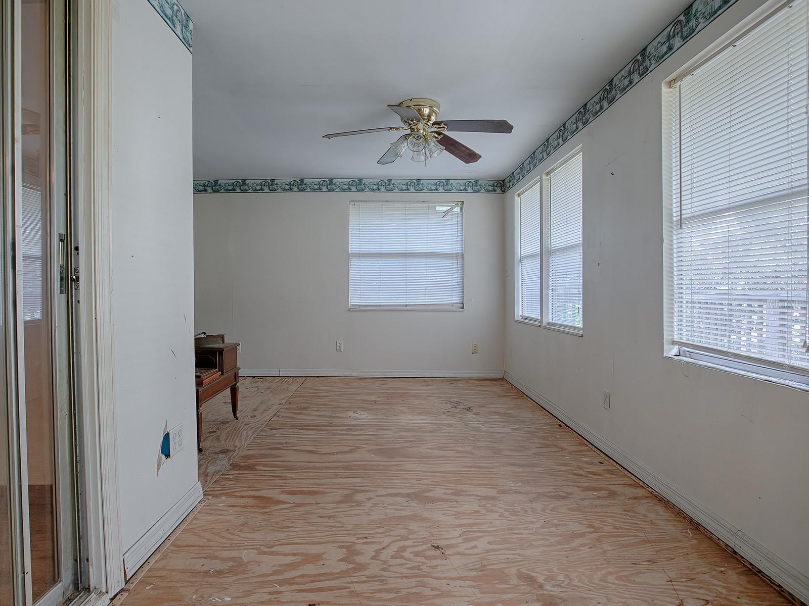 853 Cr 484 Property Photo 15