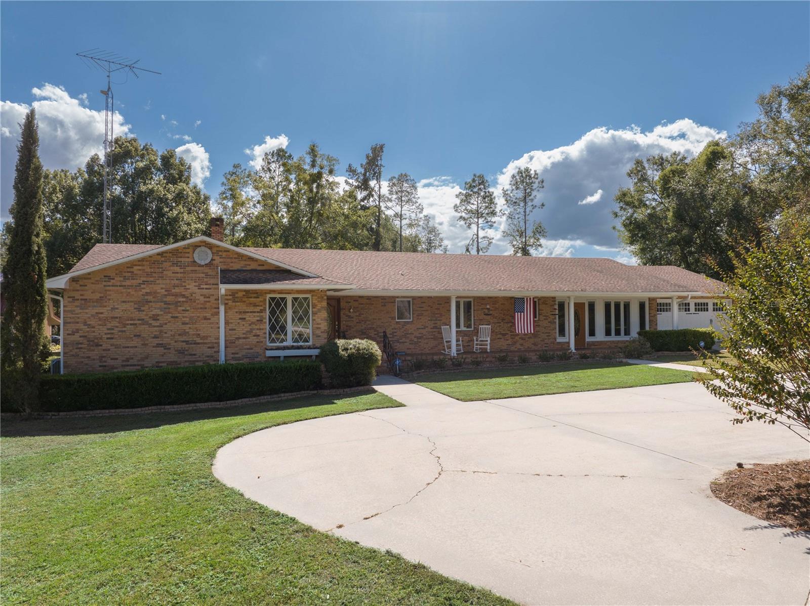 3897 SW PINEMOUNT RD