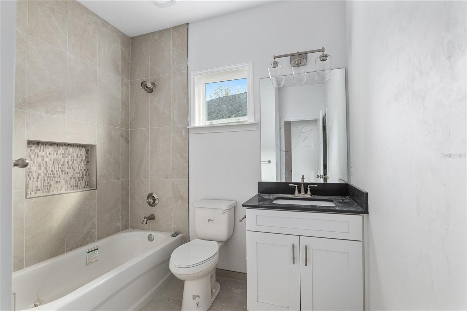 1015 Sw 66th Ter Property Photo 8