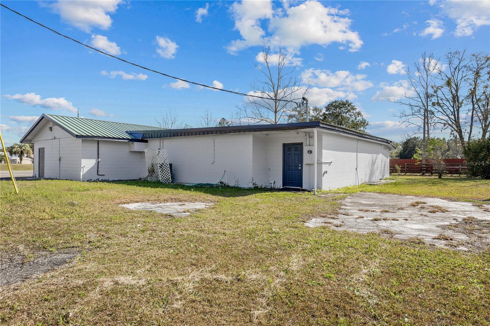 8593 S County Road 231 Property Photo 4