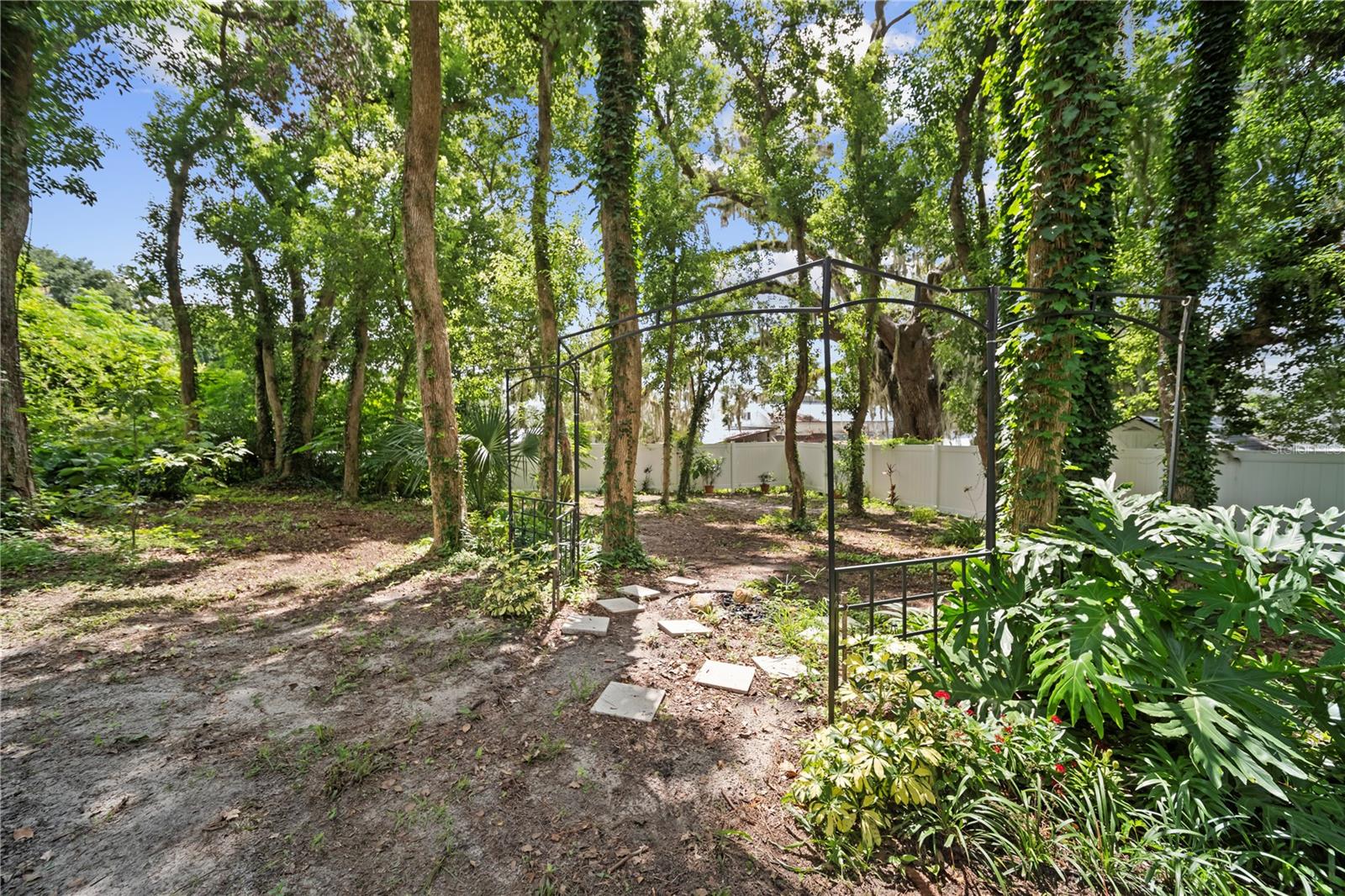 179 S Duval Ave Property Photo 48