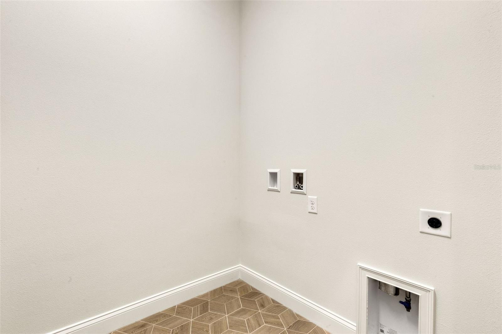 5405 Delphi Hills Cir Property Photo 27