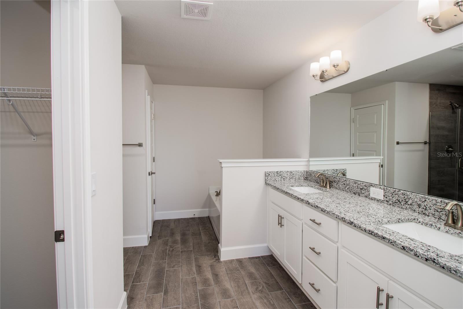 4658 Grandview Glen Dr Property Photo 28