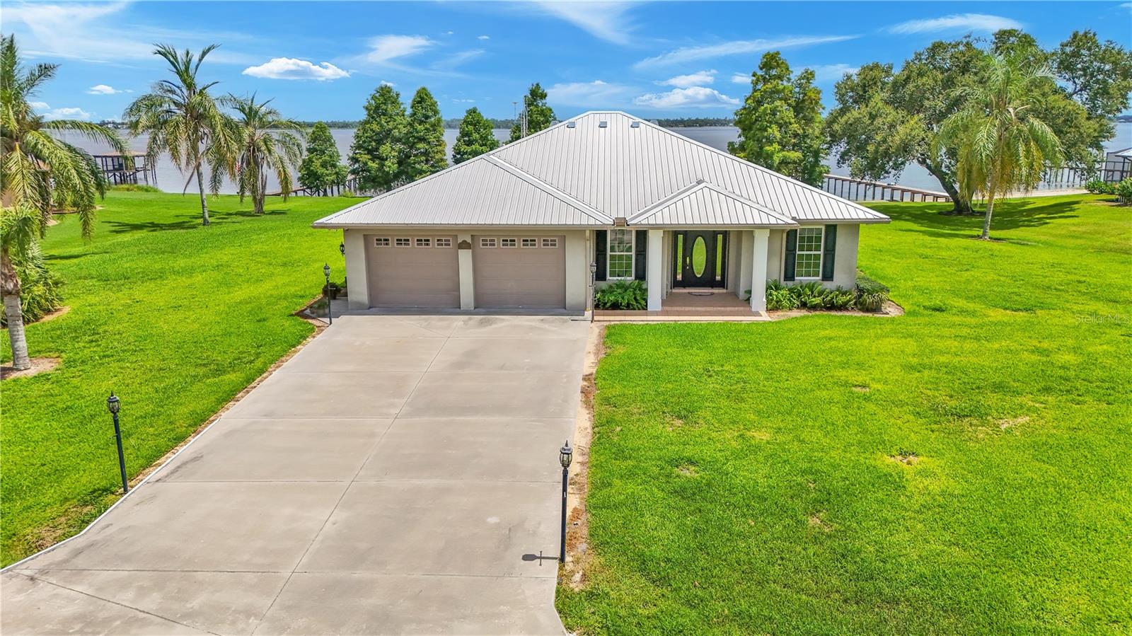 7884 N Lake Buffum Shores Rd Property Photo 1