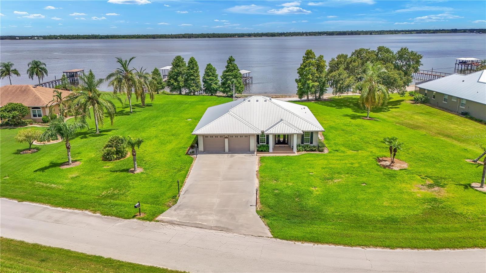 7884 N Lake Buffum Shores Rd Property Photo 4