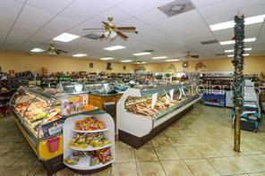 Xxxxxxxxxxxxx Tamiami Property Photo 6