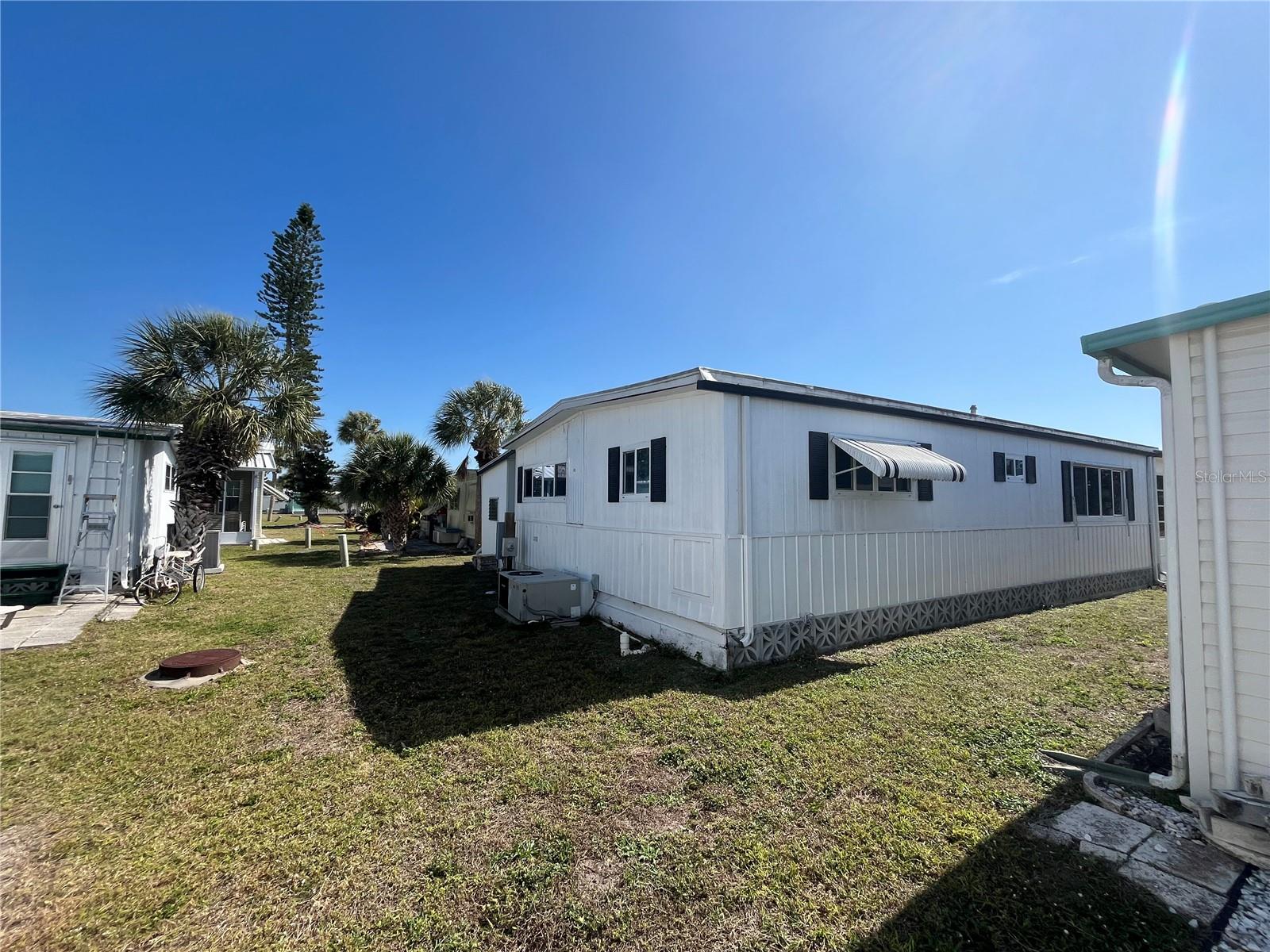 213 Como Dr Property Photo 4