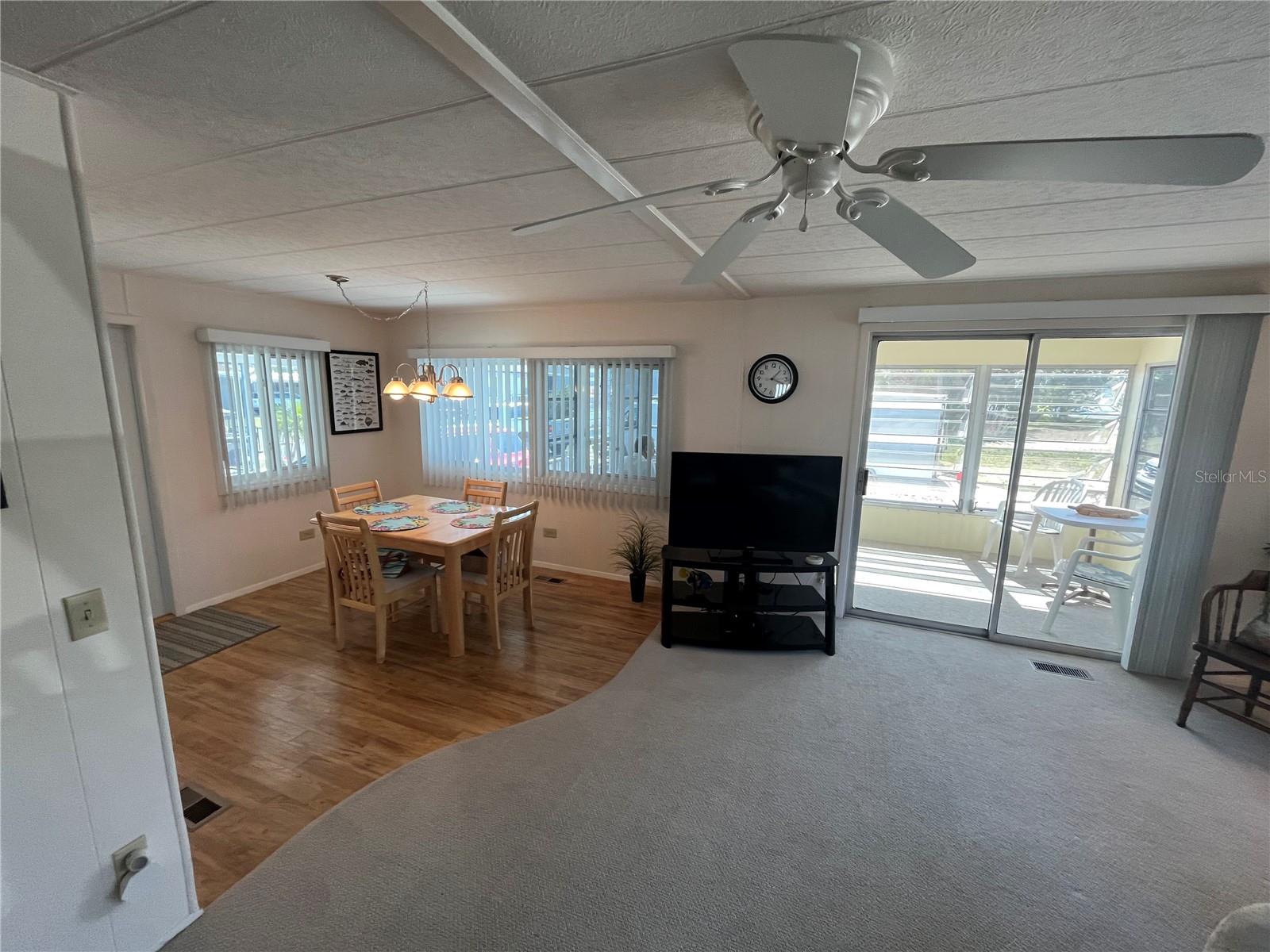213 Como Dr Property Photo 17