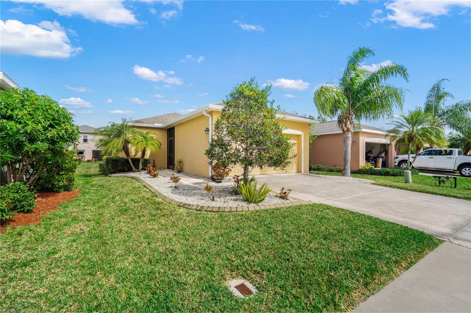 11815 Tempest Harbor Loop Property Photo 3