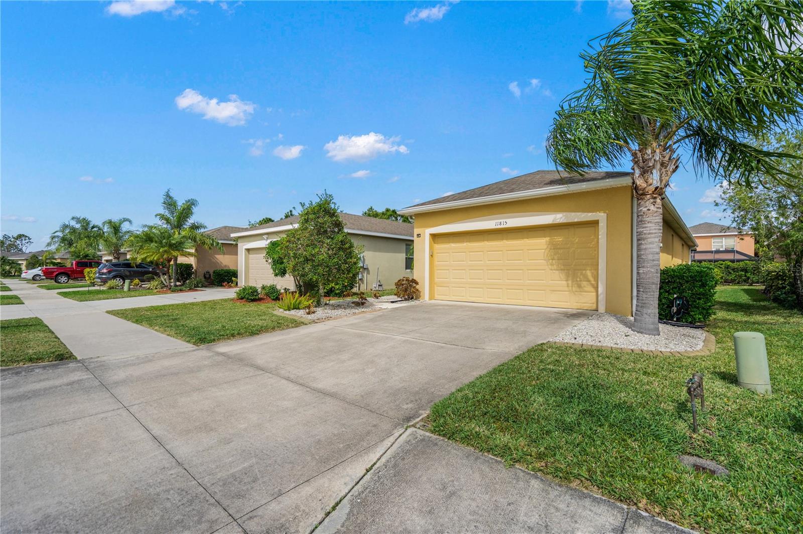 11815 Tempest Harbor Loop Property Photo 4