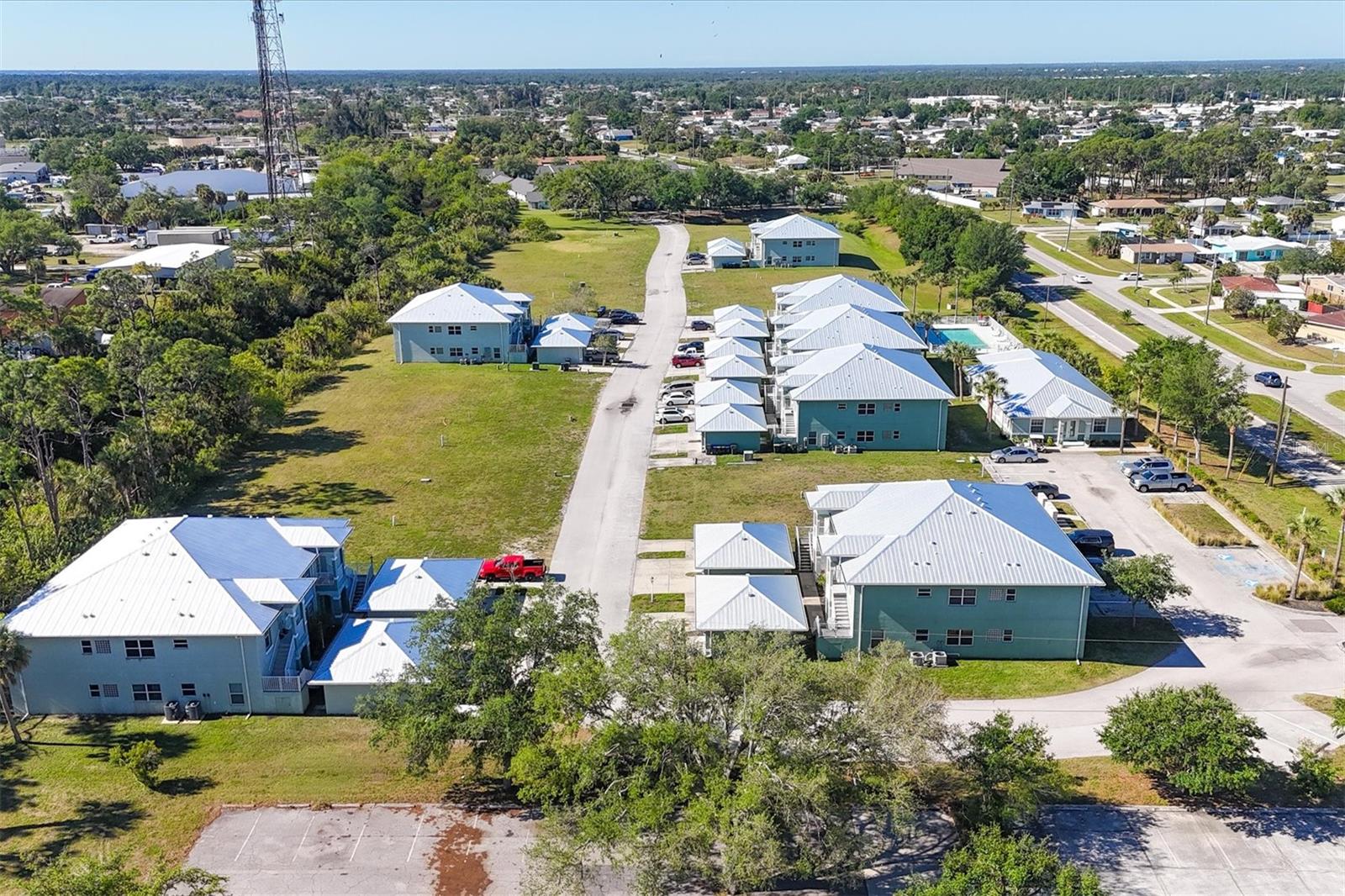 4520 S Biscayne Dr Property Photo 9