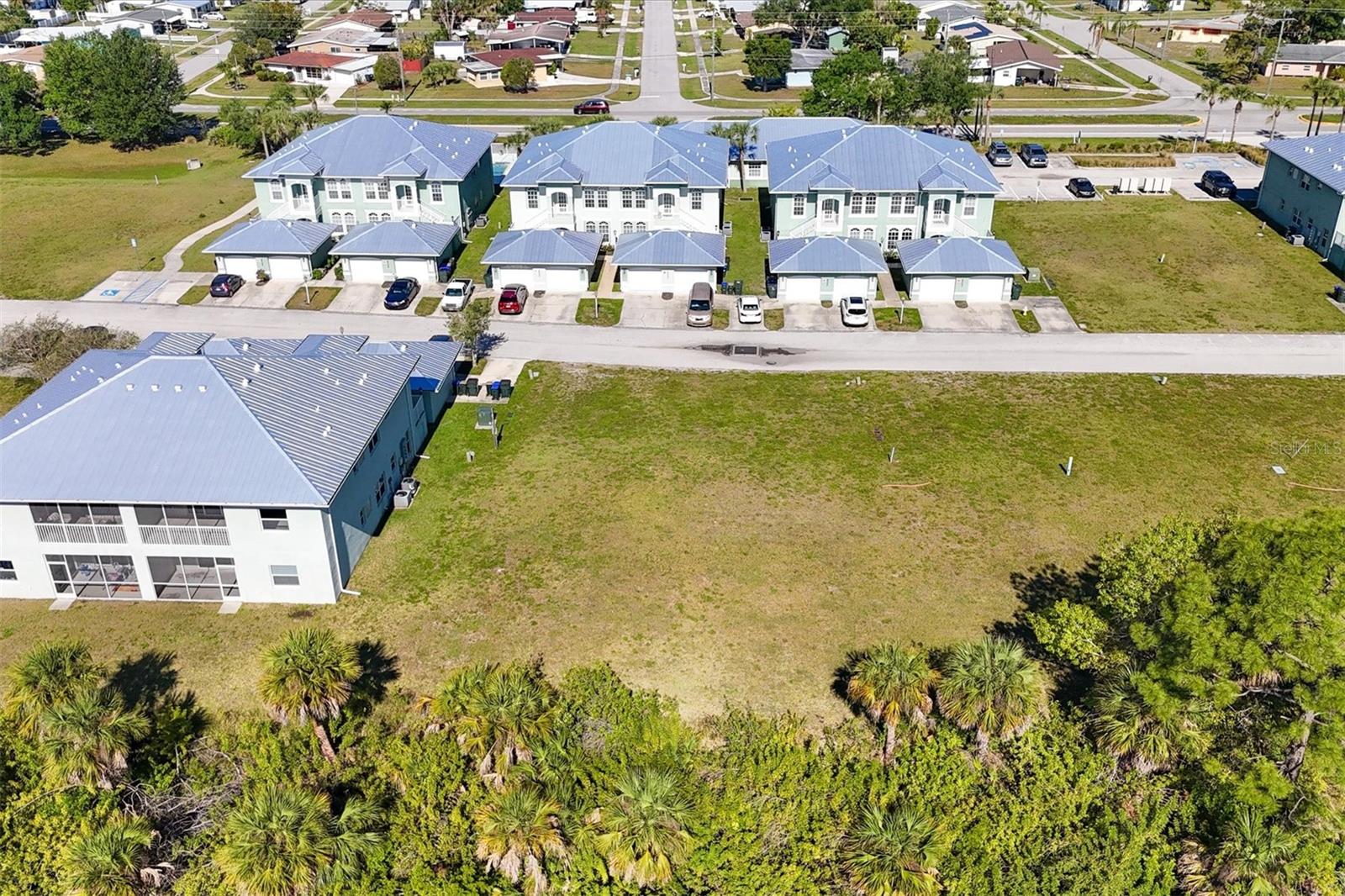 4520 S Biscayne Dr Property Photo 18
