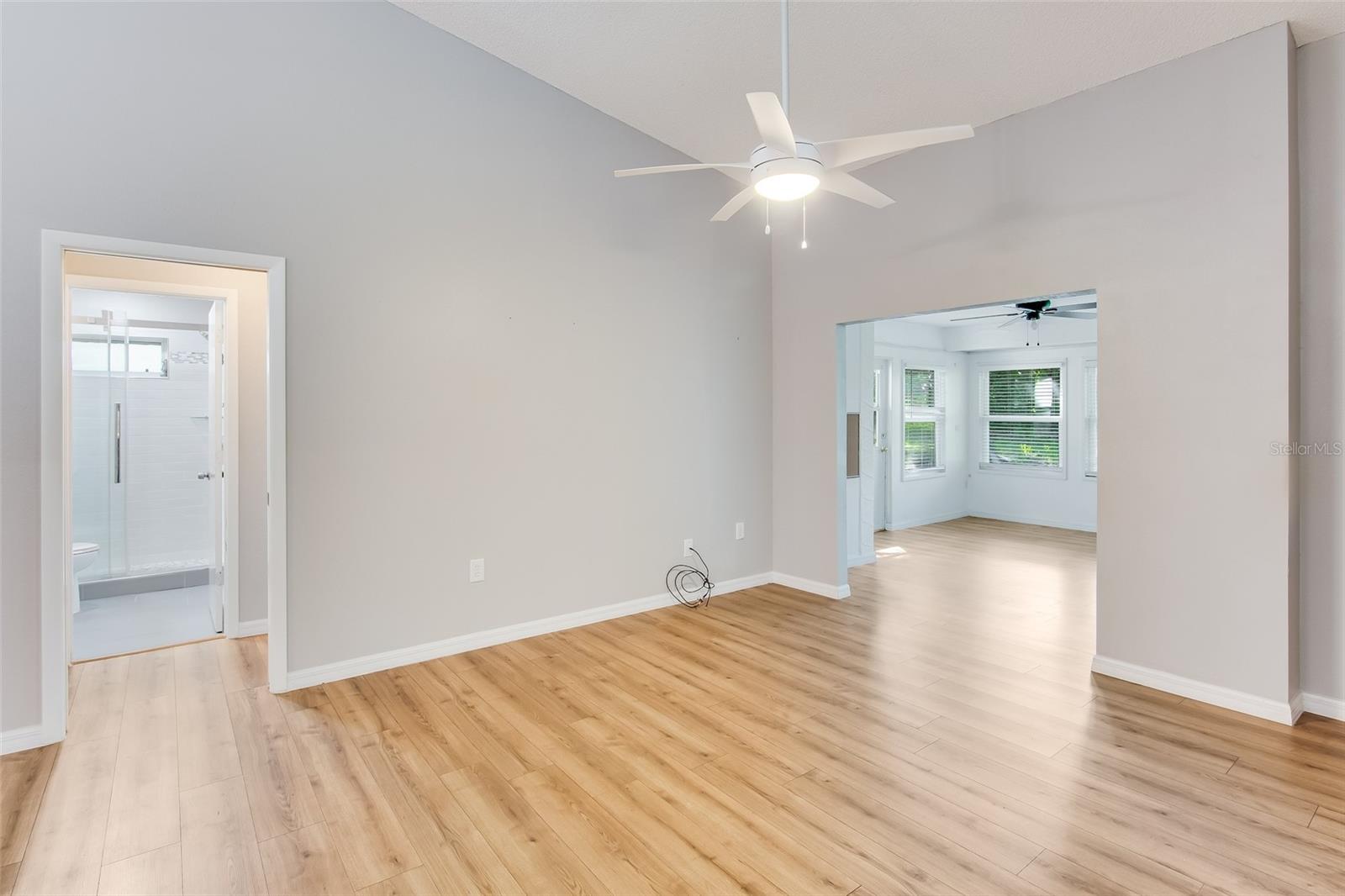 5723 Garden Lakes Dr Property Photo 15