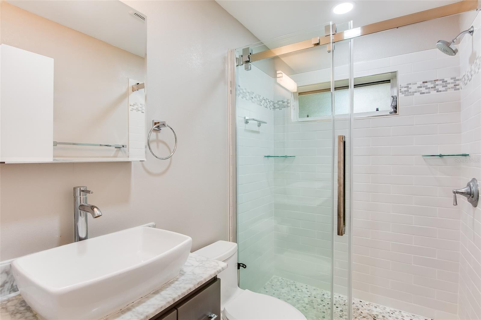 5723 Garden Lakes Dr Property Photo 18