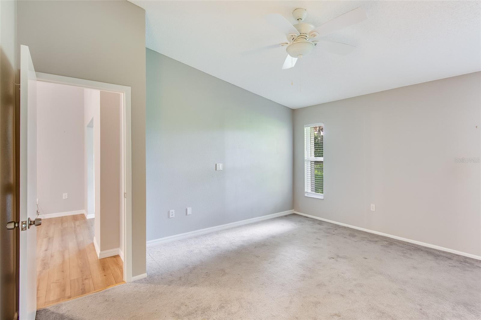 5723 Garden Lakes Dr Property Photo 24