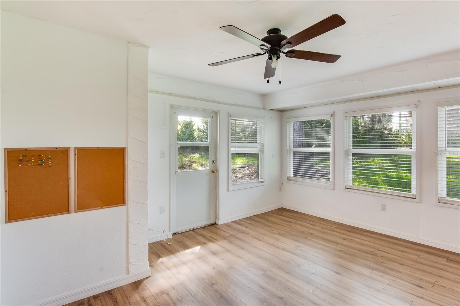 5723 Garden Lakes Dr Property Photo 30