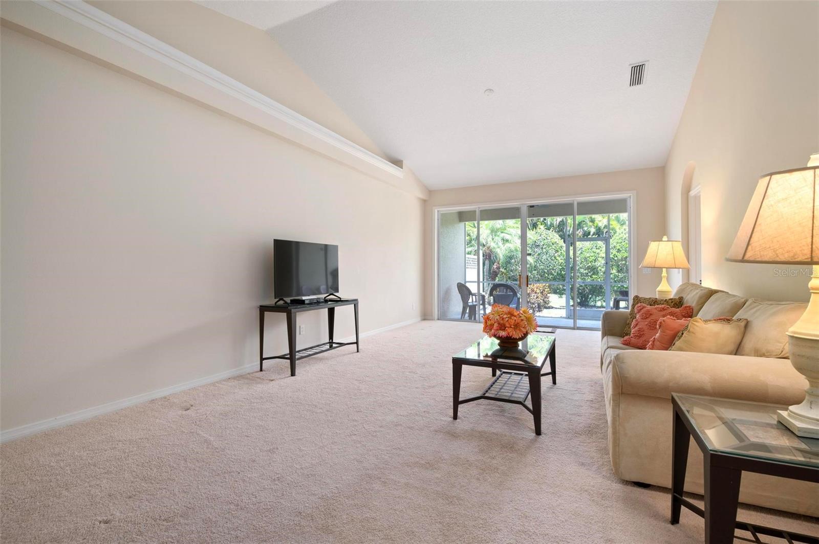 796 Tartan Dr #796 Property Photo 2