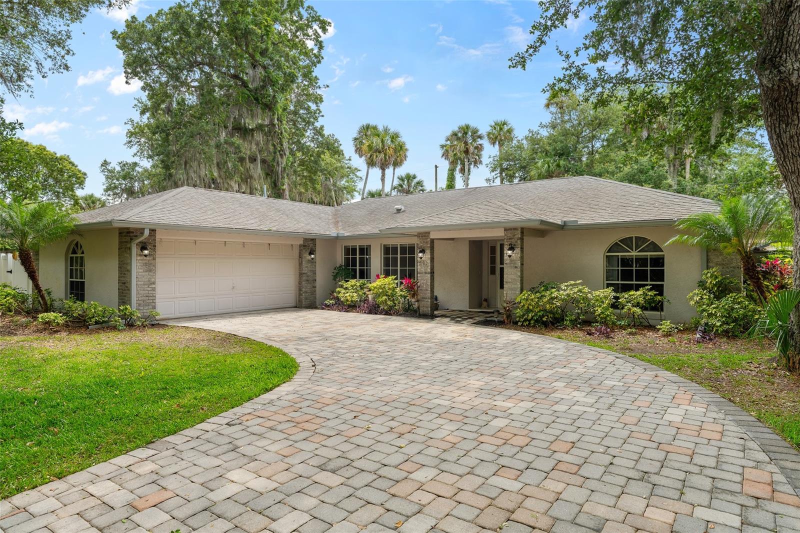 1328 Needle Palm Dr Property Photo 1