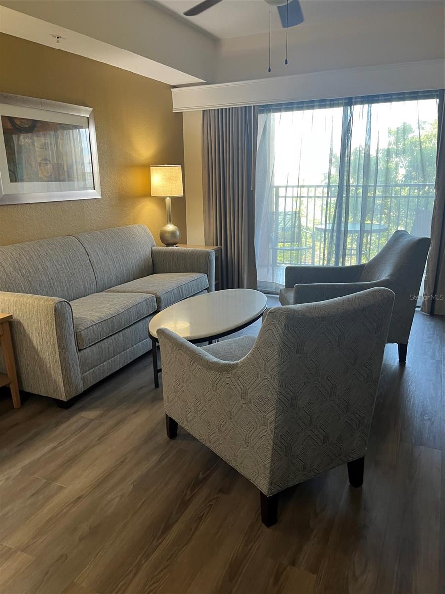 12521 Floridays Resort Dr #302f Property Photo 8