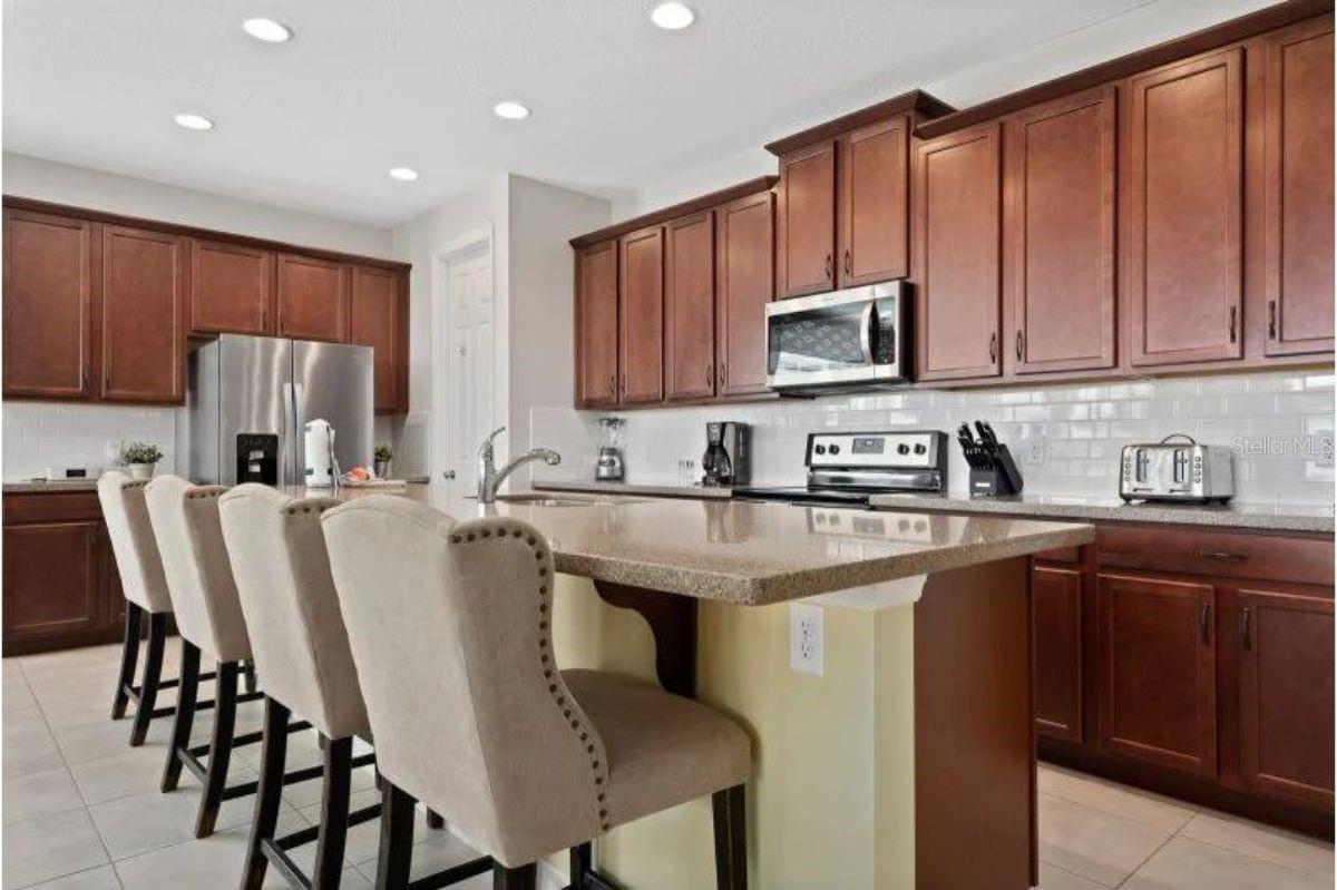 9025 Sunshine Ridge Loop Property Photo 6