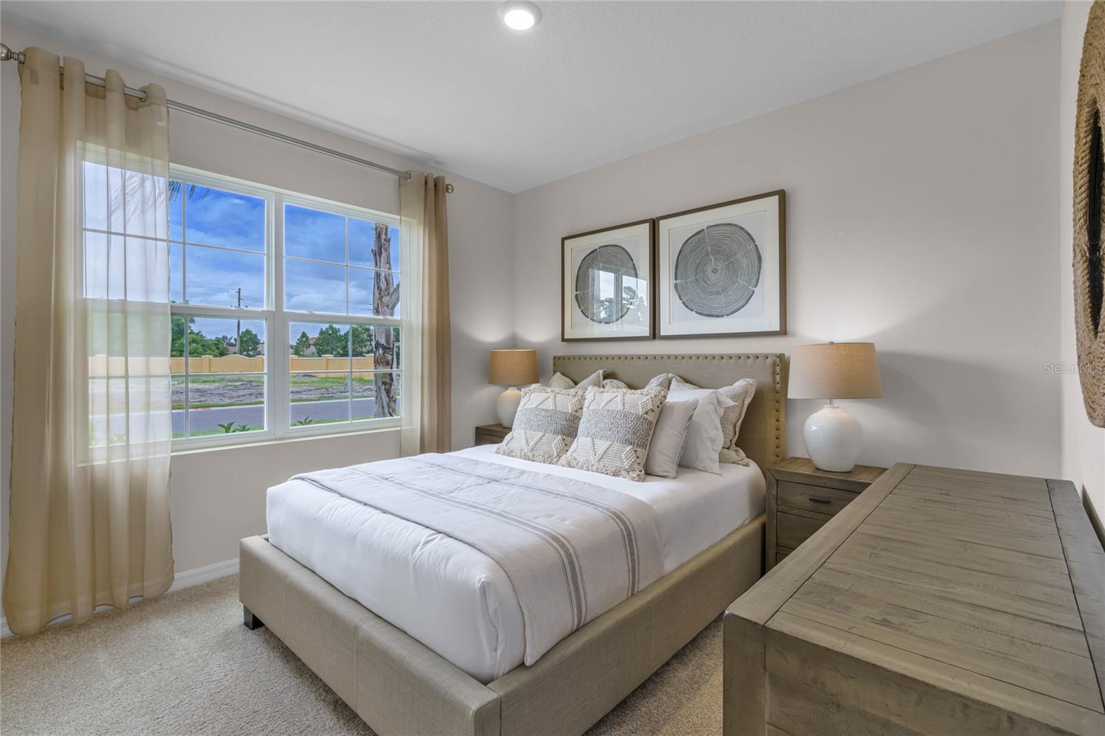 679 Lazio Cir Property Photo 3