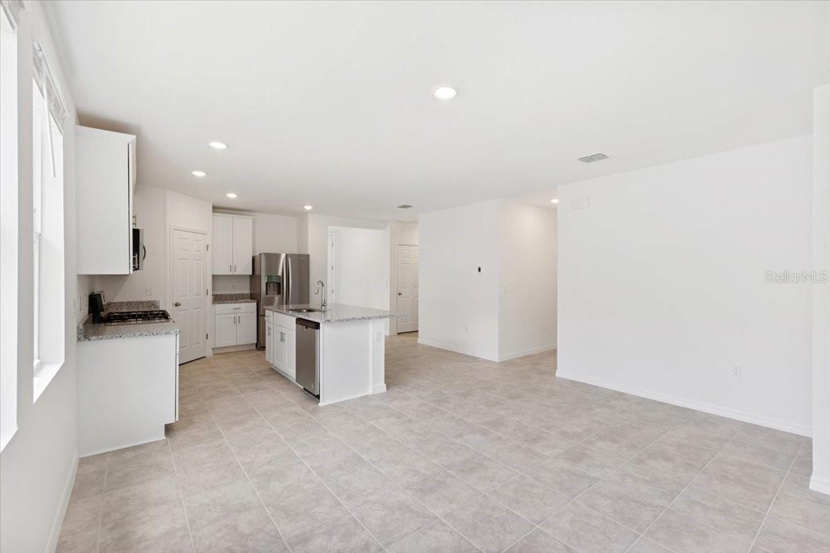 28082 Poppy Ct Property Photo 22