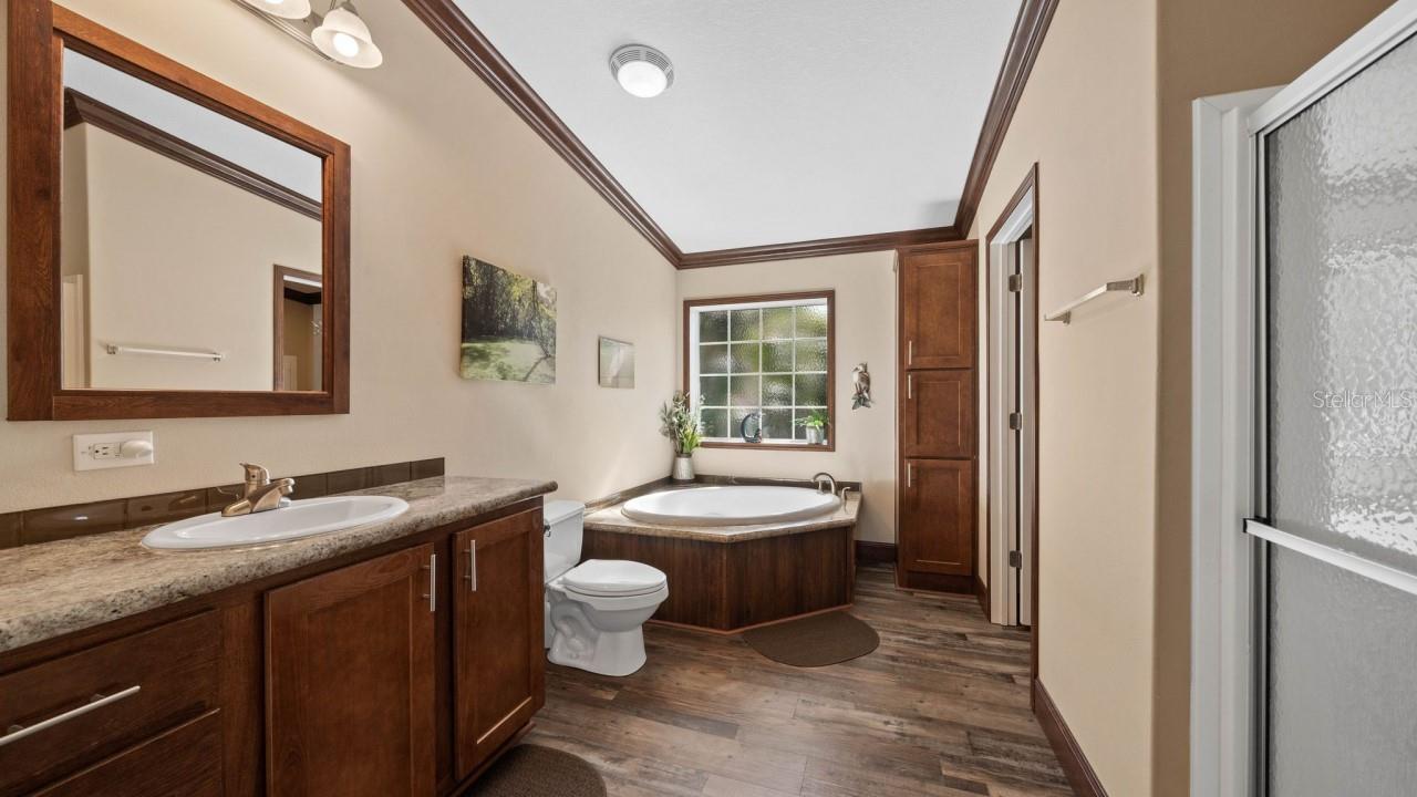 6300 Theodan St Property Photo 21