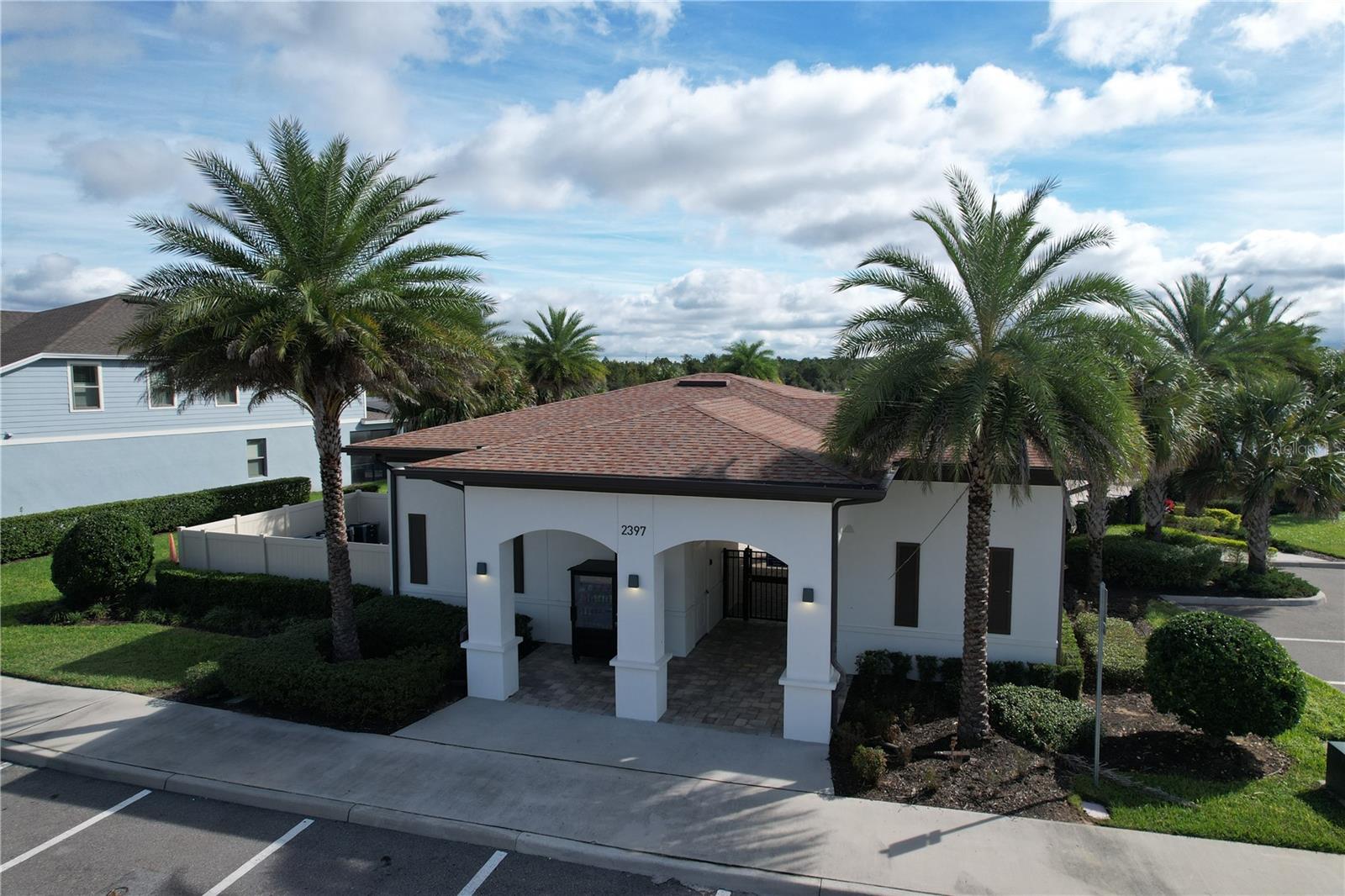 2411 Luxor Dr Property Photo 42