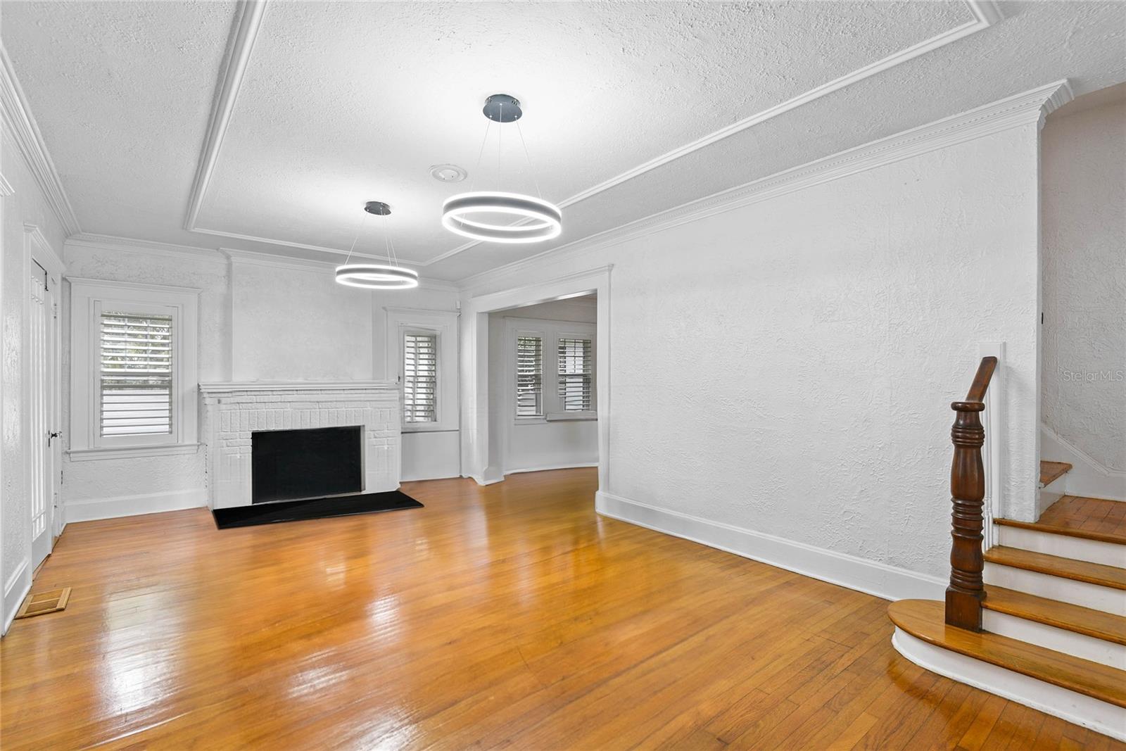 1310 Aloma Ave Property Photo 5