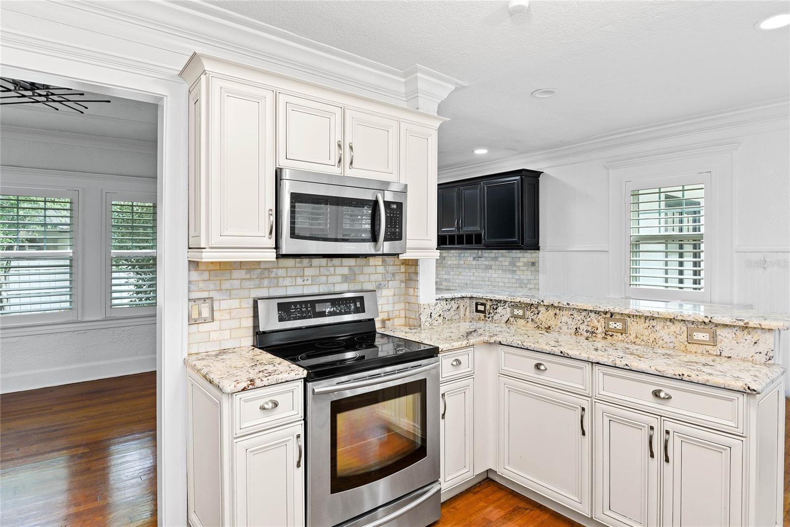 1310 Aloma Ave Property Photo 15